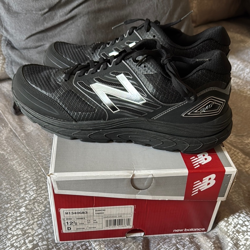 New Balance Black Sneakers with Chunky Sole and Mesh Upper